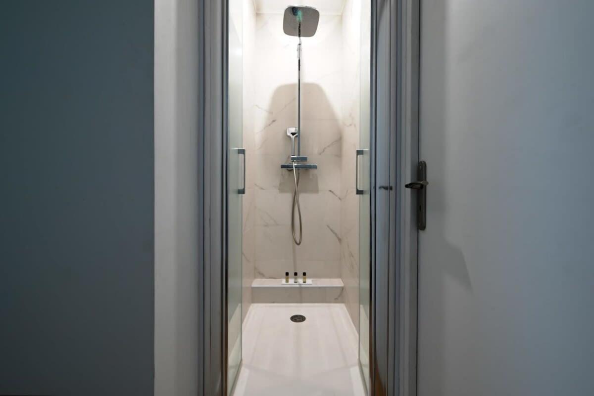 Fresh Large For 4 Appartement Paris